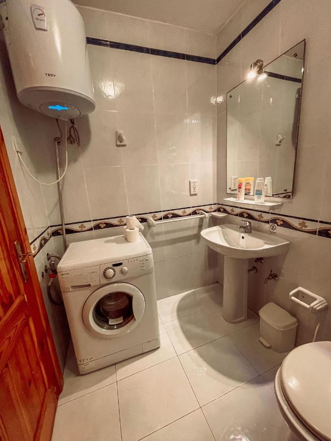 Stresa Court Apartments Saint Julian's Bagian luar foto
