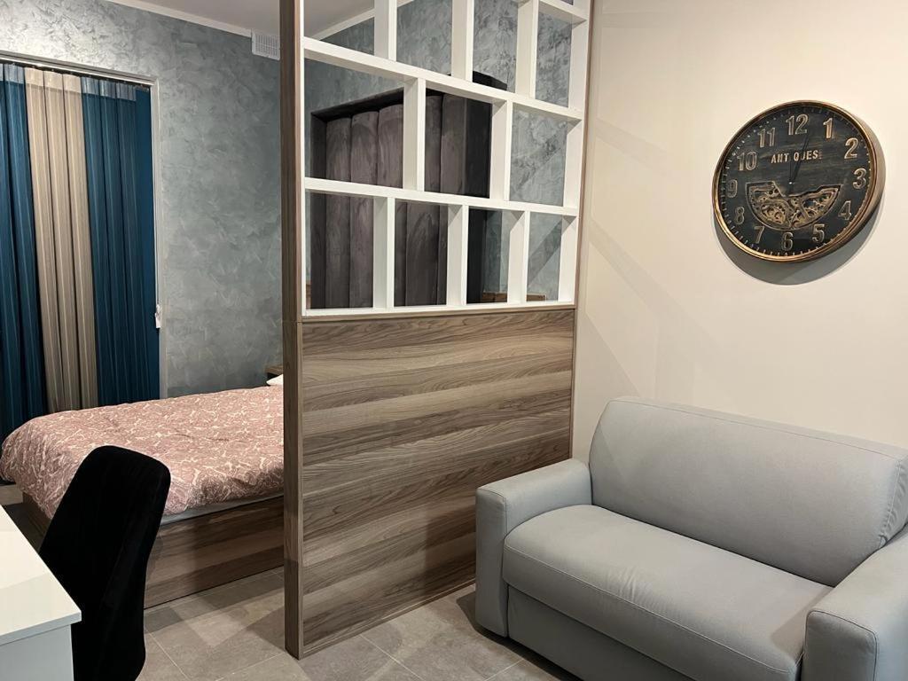 Stresa Court Apartments Saint Julian's Bagian luar foto